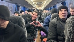 Марыя Калесьнікава і іншыя палітвязьні пасьля вызваленьня і вывазу ва Ўкраіну. 13 сьнежня 2025