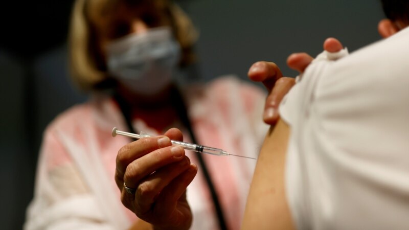 Agjencia evropiane miraton dozën shtesë të vaksinës 