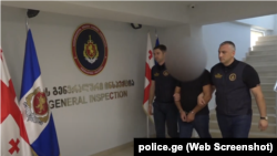 ბრალის დამტკიცების შემთხვევაში, პოლიციელს 3-დან 5 წლამდე პატიმრობა ემუქრება.