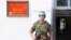Soldat rus, de gardă la unitatea militară din Bender