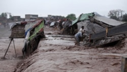 په خېبر پښتونخوا کې سېلاوونو ۴۳ کسان وژلي