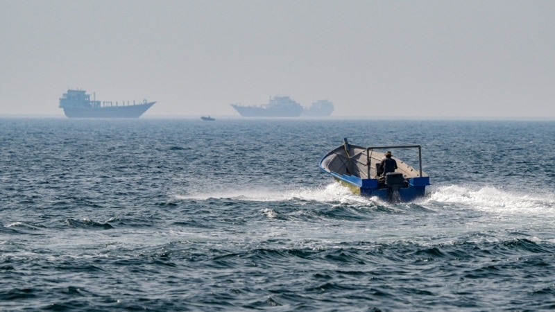 Британія та Франція скликають саміт щодо захисту судноплавства в Ормузькій протоці