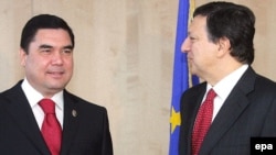 Will Turkmen President Gurbanguly Berdymuhammedov (left) meet with a warm reception in Brussels from European Commission President Jose Manuel Barroso and others?