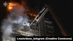 Пожежа в багатоповерхівці в Сумах після удару РФ, 4 квітня 2026 року