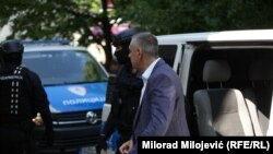 Milan Miličević, predsednik opozicione Srpske demokratske stranke (SDS) u Republici Srpskoj, priveden u Tužilaštvo, Banjaluka, 10. jun 2025. 