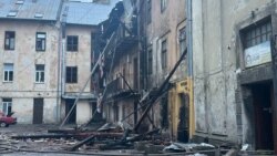 24 березня запущений російськими військами ударний дрон влучив по центру Львова, щонайменше 13 людей перебувають у лікарнях, кількість постраждалих збільшується, повідомила місцева влада