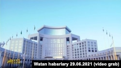 Недавно открывшийся отель "Аркадаг" в Ашхабаде. Фото государственных СМИ Туркменистана.
