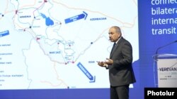 Baş nazir Nikol Paşinyan "Yerevan Dialoqu" Beynəlxalq Konfransında çıxış edir