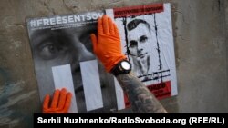 Свій день народження Олег Сенцов зустрічає за ґратами вже вшосте