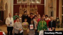 Малітва за Беларусь, касьцёл Сьвятога Ружанца, Кастлбар, Ірляндыя. 2011 год.