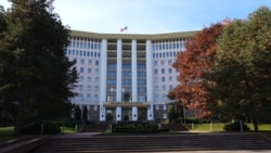 23 de concurenți electorali vor cere votul alegătorilor moldoveni pe 28 septembrie pentru a putea ajunge în Parlament.