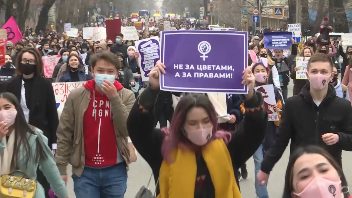 Kazakh Women Mark International Women�s Day With Demand
