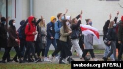 Пратэст студэнтаў БДЭУ у Менску, 26 кастрычніка 2020