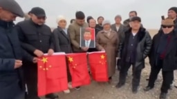 19 человек привлекается к уголовной ответственности в Казахстане после антикитайской акцим в селе Калжат близ границы с Китаем 13 ноября 2025 года (Скриншот видео)