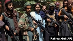 Бойцы движения "Талибан" (признано в России террористической организацией и запрещено). Кабул, 18 августа 2021 года