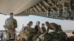 روند تخلیۀ همکاران افغان بریتانیا در آگست ۲۰۲۱