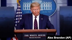 Кошмо Штаттардын президенти Дональд Трамп 