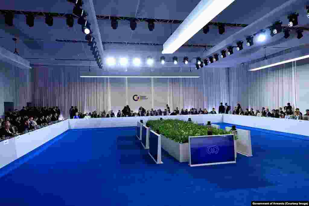 A group meeting at the Yerevan event on May 4. There are no open press conferences at the event, a stipulation reportedly imposed by Yerevan. 
