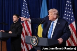 Під час пресконференції в Мар-а-Лаґо