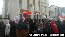 Protest împotriva rezultatelor alegerilor pentru Sovietul suprem, Tiraspol, 2 decembrie 2015.