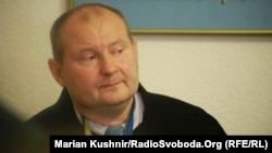 Фото напівоголеного колишнього судді Миколи Чауса 30 липня заполонило український інтернет і спровокувало десятки мемів та жартів