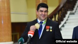 Олимпиада чемпиону Дилшод Назаров