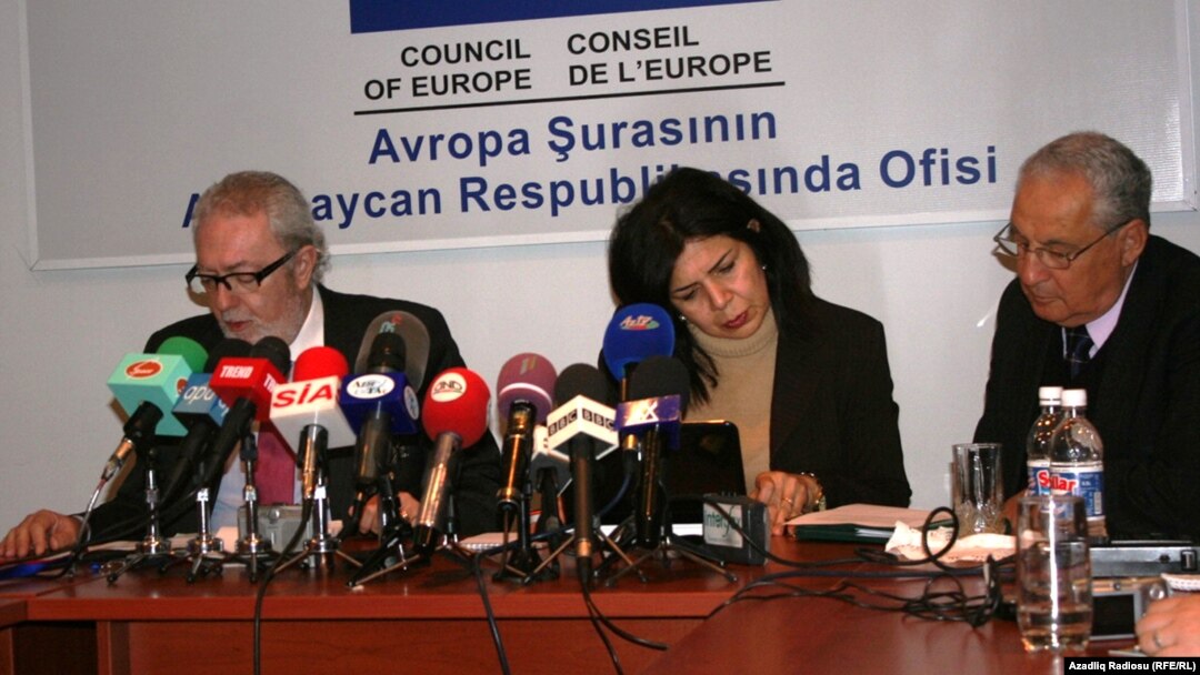 Pedro Agramunt və Joseph Grech