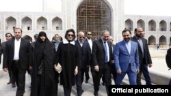 Ermənistanın Baş naziri Nikol Pashinian fevralın 28-də İrana səfəri çərçivəsində İsfahanda olub