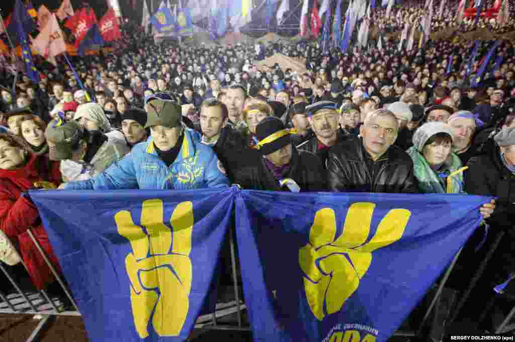 Kijev, 25. novembar 2013. Foto: EPA / Sergey Dolzhenko 