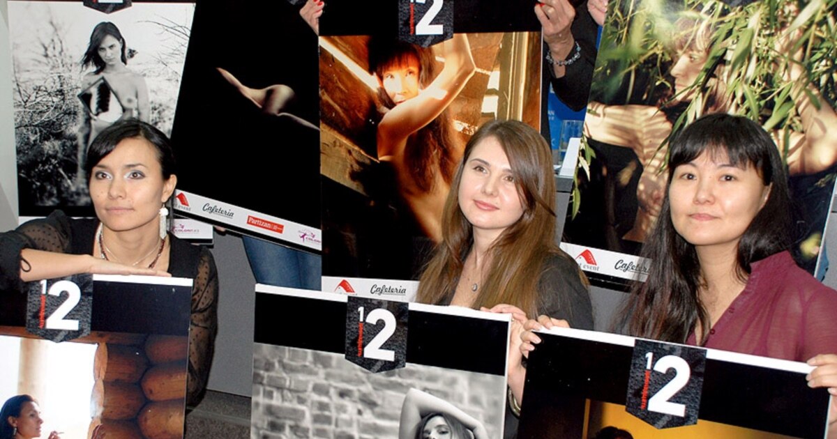 Шайтан костюміндегі қыздың концерттік порносы