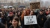 Сотні людей вийшли на мітинг у Києві за відставку мера столиці Віталія Кличка