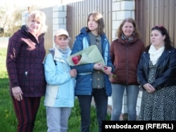 Anastasija Peravoščikava se posle izlaska iz zatvora sastala s prijateljima i porodicom.