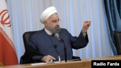 حسن روحانی می‌گوید در جمهوری اسلامی «هر کس، هر سمت و پُستی که دارد، در هر رده‌ای که هست، به امانت از طرف مردم دریافت کرده است»