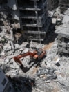 Israel, Iran Trade Strikes As Crisis Escalates video grab 1