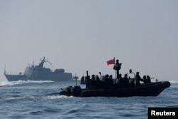 Військовослужбовці ВМС Тайваню беруть участь у навчаннях у межах демонстрації для засобів масової інформації на військово-морській базі в Гаосюні