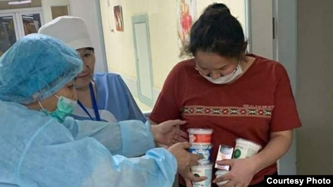 Порно сайтқа кірушілердің әйел фотосуреттері