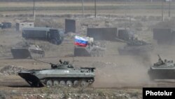 Armenia -- Russian and Armenian troops hold joint military exercises at the Alagyaz shooting range, September 24, 2020.