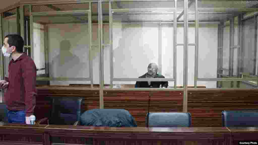 2021 senesi fevralnıñ &nbsp;25-nde Prıhodko soñki söznen çıqışta bulunıp, qabaatını tanımağanını bildirdi. Rusiyeniñ Rostov-na-Donu Cenübiy okrugınıñ arbiy mahkemesi oturışuvında prokuror qırımlı Oleg Prıhodko içün 11 yıl sert rejimli koloniya cezası berilmesini istedi.