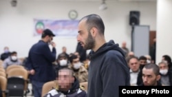 عکسی که میزان از علی فهیم در دادگاه منتشر کرده است