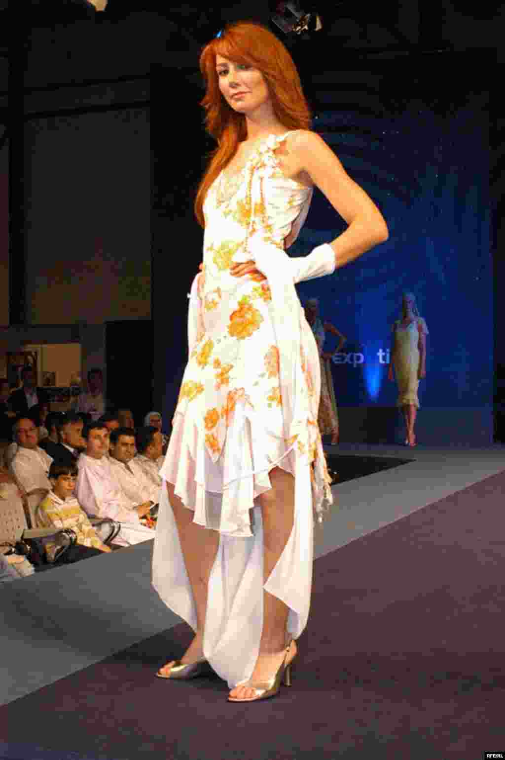 UAE- Istanbul fashion show in Dubai- 12/29/2006