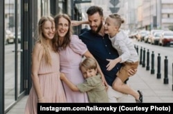 Сям'я Тараса Цялкоўскага падтрымлівае ягонае захапленьне бегам