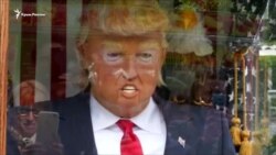 Автомат-прорицатель в облике Трампа предсказывает будущее в Нью-Йорке (видео)