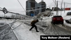 Around 60,000 residents of Vladivostok are without power.