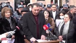 Վարդենիսում Ահարոն Խաչատրյանի երդմնակալությունը կայացավ քաղաքապետարանի բակում