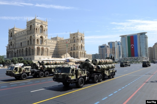 Paradë ushtarake në Baku, 2021