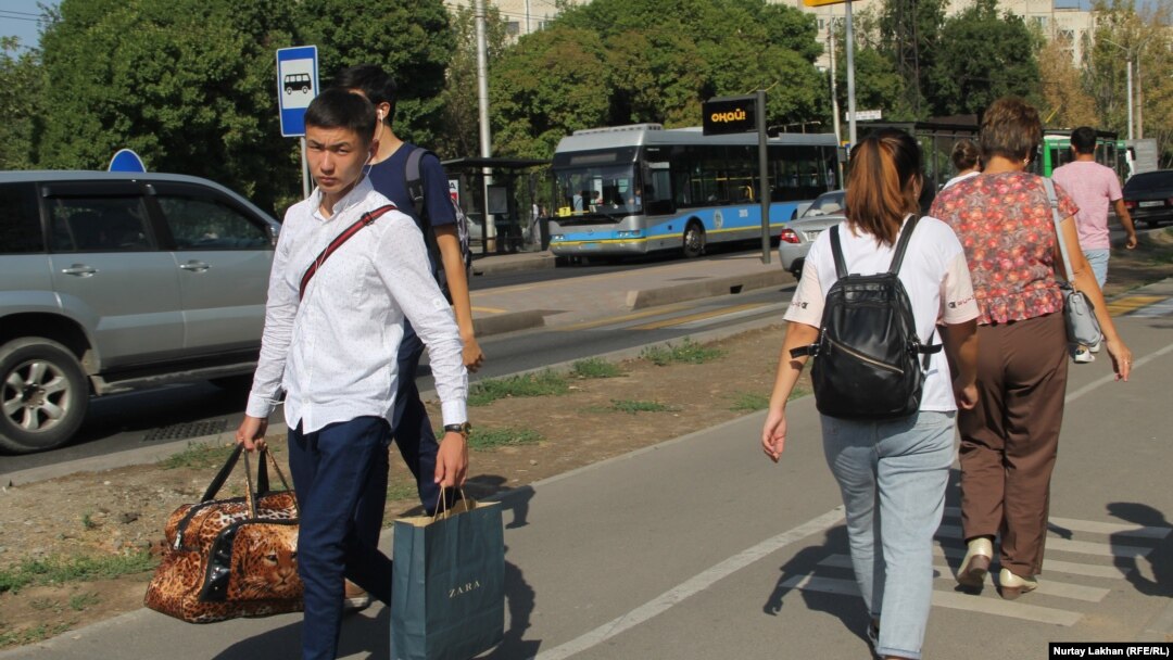 Анальды қысқа шаш