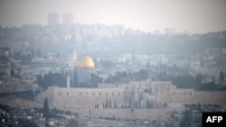 Orașul Vechi din Ierusalim, în zorii zilei de 14 aprilie 2024, după ce Iranul a lansat un atac, fără precedent, cu drone și rachete asupra Israelului. 