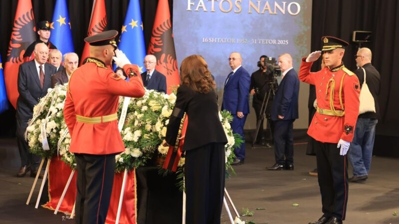 I jepet lamtumira e fundit ish-kryeministrit të Shqipërisë, Fatos Nano