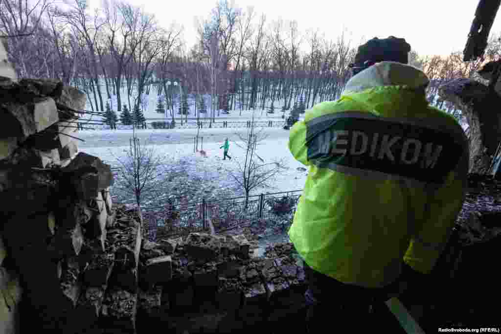 Від стіни майже нічого не залишилося