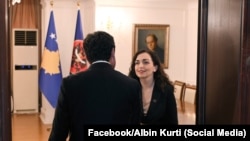 Presidentja e Kosovës, Vjosa Osmani, dhe kryeministri në detyrë, Albin Kurti.